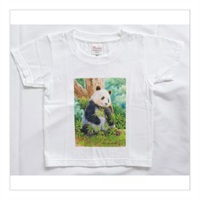 ■ポストカード付　【100サイズ】「山本二三氏×TANTAN 26th anniversaryコラボ 商品『肖像画デザインTシャツ（白/こどもサイズ）』」